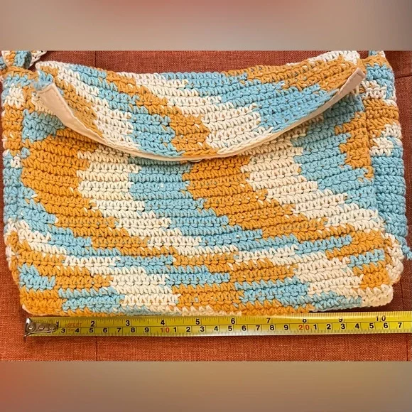 Crocheted blue, orange and cream chevron pattern shoulder bag - Picture 3 of 6